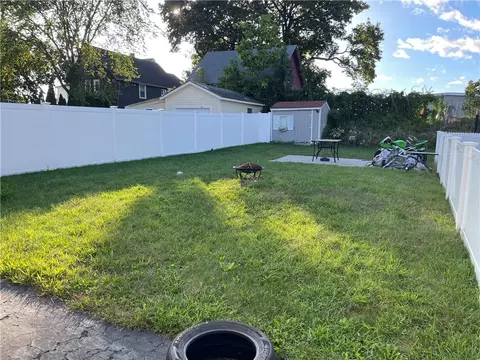 633 Grove St, Woonsocket, RI 02895 photo 33