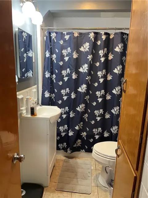 633 Grove St, Woonsocket, RI 02895 photo 14