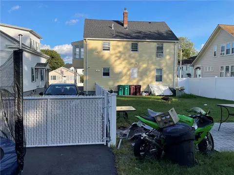 633 Grove St, Woonsocket, RI 02895 photo 37