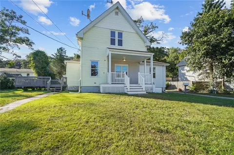 26 Almy St, Lincoln, RI 02865