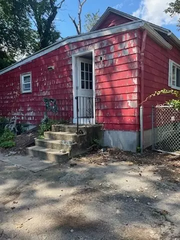54 Steele Ave, Warwick, RI 02889 photo 6