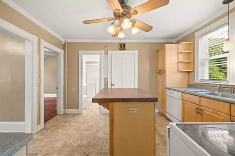 275 Summer St, Woonsocket, RI 02895 photo 17
