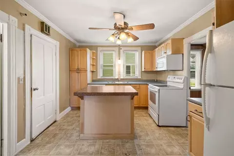 275 Summer St, Woonsocket, RI 02895 photo 13
