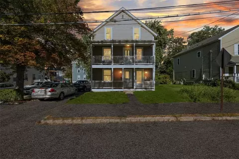 275 Summer St, Woonsocket, RI 02895 photo 4