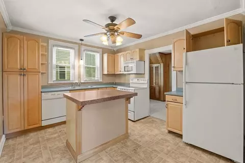 275 Summer St, Woonsocket, RI 02895 photo 14
