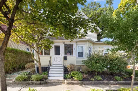 143 6th St, Providence, RI 02906