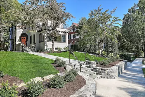 262 Irving Ave, Providence, RI 02906