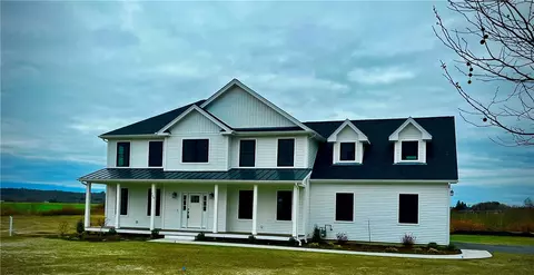 100 Explorer Dr, Saunderstown, RI 02874
