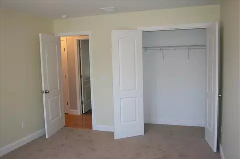 443 Pequot Ave, Warwick, RI 02889 photo 20