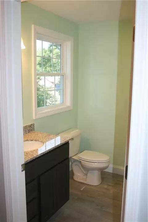 443 Pequot Ave, Warwick, RI 02889 photo 15