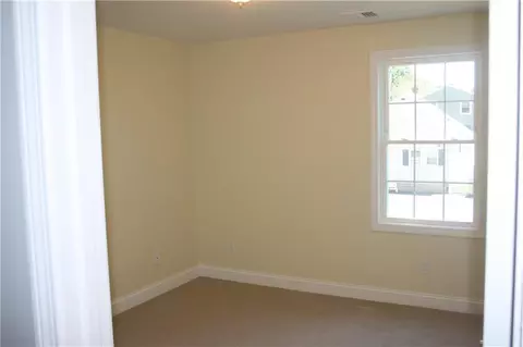 443 Pequot Ave, Warwick, RI 02889 photo 16