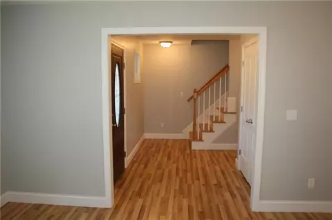 443 Pequot Ave, Warwick, RI 02889 photo 8