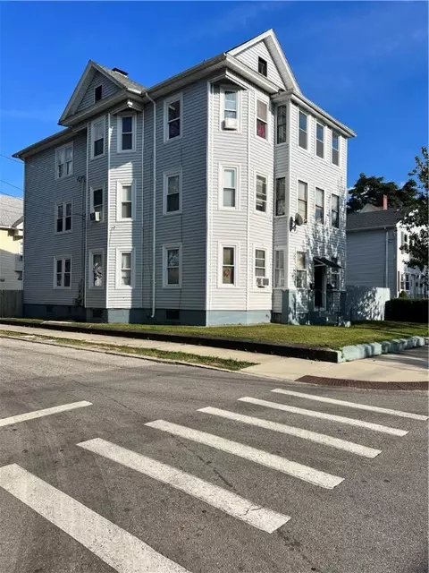 228 Webster Ave, Providence, RI 02909