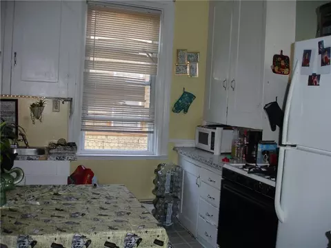 16 W Park Pl, Woonsocket, RI 02895 photo 8