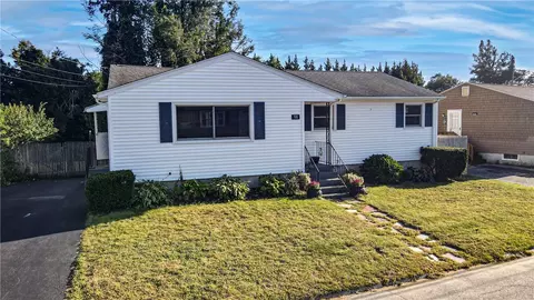 98 Jacksonia Dr, North Providence, RI 02911