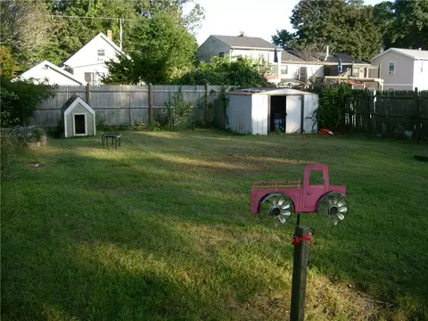 20 Custer St, Warwick, RI 02889 photo 16