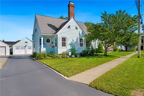 122 Spring Green Rd, Warwick, RI 02888