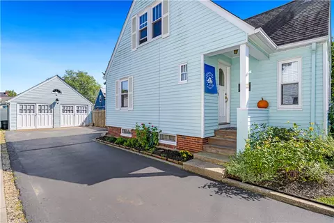 122 Spring Green Rd, Warwick, RI 02888 photo 3