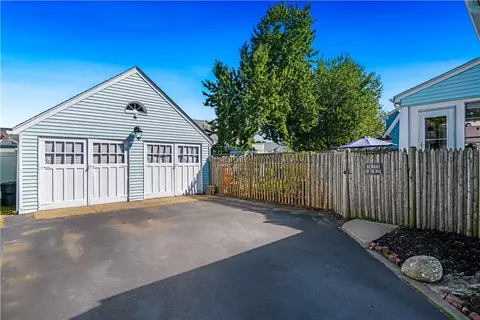 122 Spring Green Rd, Warwick, RI 02888 photo 4