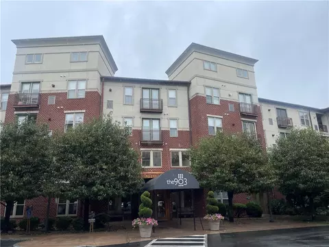 1000 Providence Pl #212, Providence, RI 02903