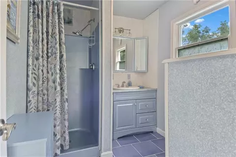 27 Logan St, Warwick, RI 02889 photo 10