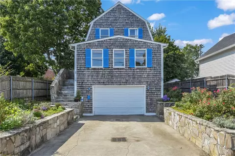 27 Logan St, Warwick, RI 02889 photo 5
