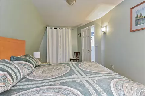 27 Logan St, Warwick, RI 02889 photo 15