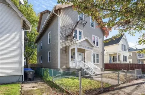 156 Mulberry St, Pawtucket, RI 02860