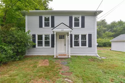 1519 Hope Rd, Cranston, RI 02831