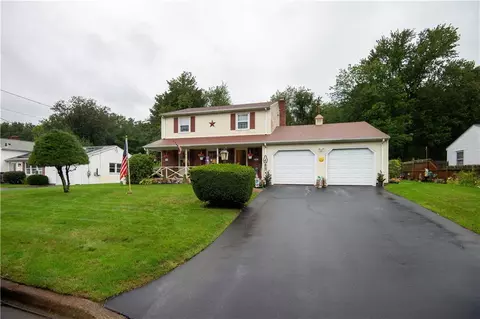 18 Tanglewood Dr, East Providence, RI 02915