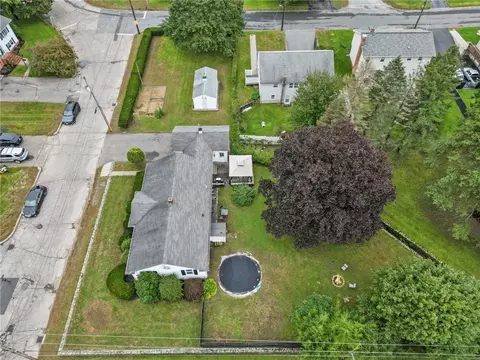 27 Campeau St, Woonsocket, RI 02895 photo 40