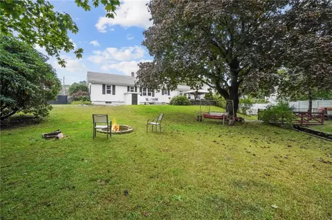 27 Campeau St, Woonsocket, RI 02895 photo 36