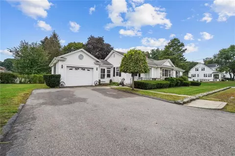 27 Campeau St, Woonsocket, RI 02895 photo 27