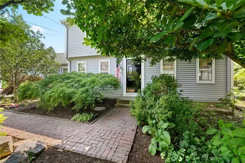 150 Cedar Ave, East Greenwich, RI 02818