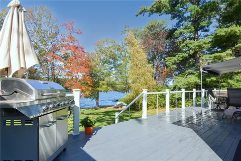 12 Potters Ln, Glocester, RI 02814 photo 4