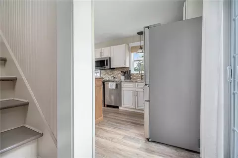 144 Oregon Ave, Woonsocket, RI 02895 photo 12