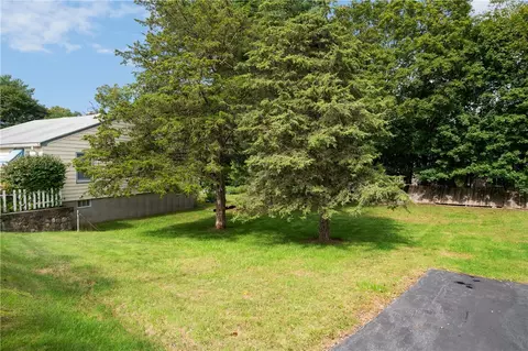 144 Oregon Ave, Woonsocket, RI 02895 photo 33