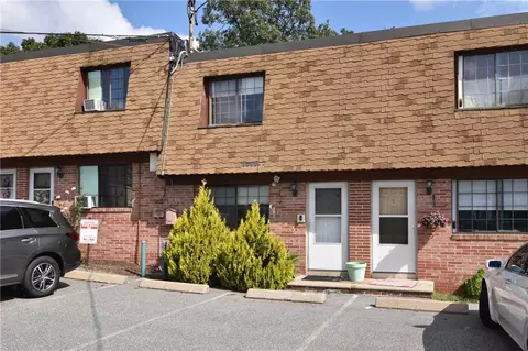 1605 Douglas Ave #7, North Providence, RI 02904