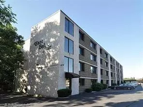 175 Hoffman Ave #104, Cranston, RI 02920