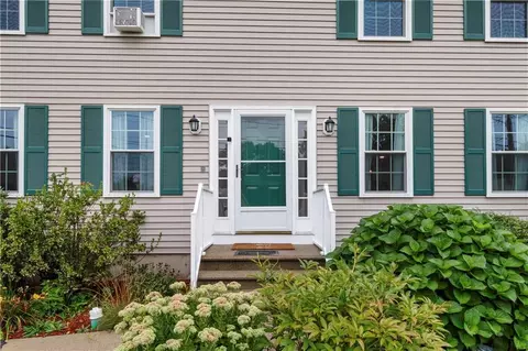 273 Oregon Ave, Woonsocket, RI 02895 photo 2