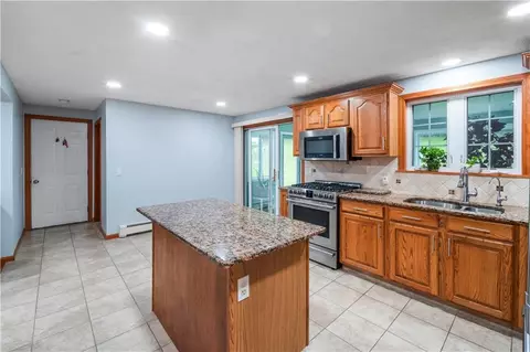 273 Oregon Ave, Woonsocket, RI 02895 photo 6