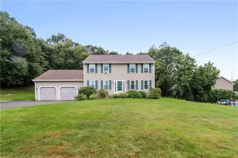 273 Oregon Ave, Woonsocket, RI 02895