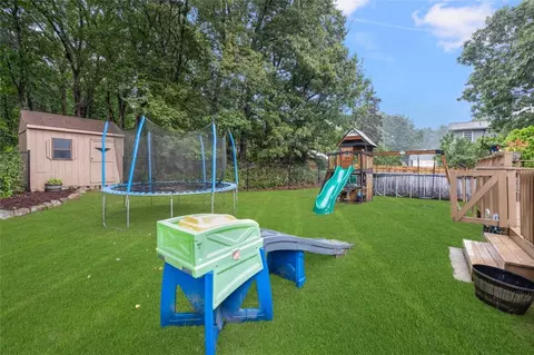 4 Black Walnut Dr, Coventry, RI 02816 photo 2