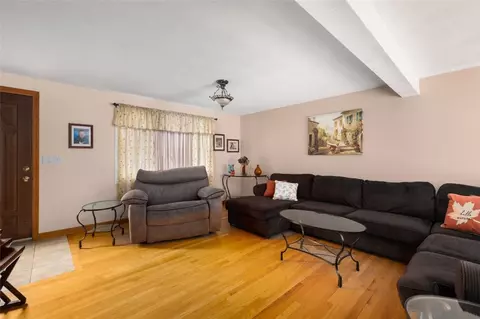 4 Black Walnut Dr, Coventry, RI 02816 photo 6