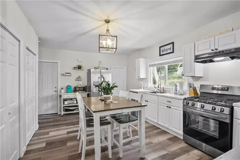 37 Ross St, Woonsocket, RI 02895 photo 5