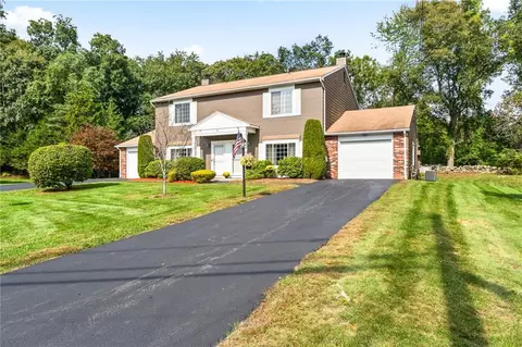7 Eagle Run #B, East Greenwich, RI 02818