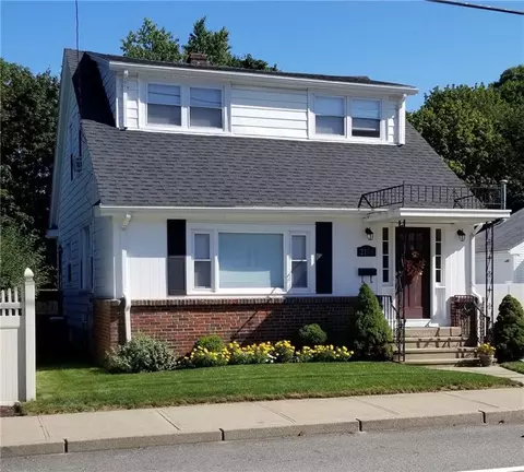 2100 Cranston St, Cranston, RI 02920