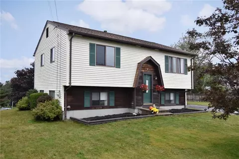 9 Quill Dr, West Warwick, RI 02893