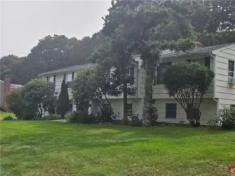 190 Haverhill Ave, North Kingstown, RI 02852
