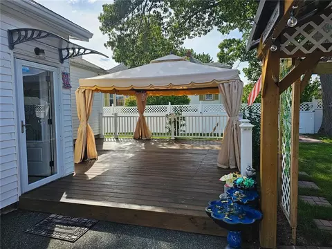 125 Wayne St, Warwick, RI 02889 photo 32